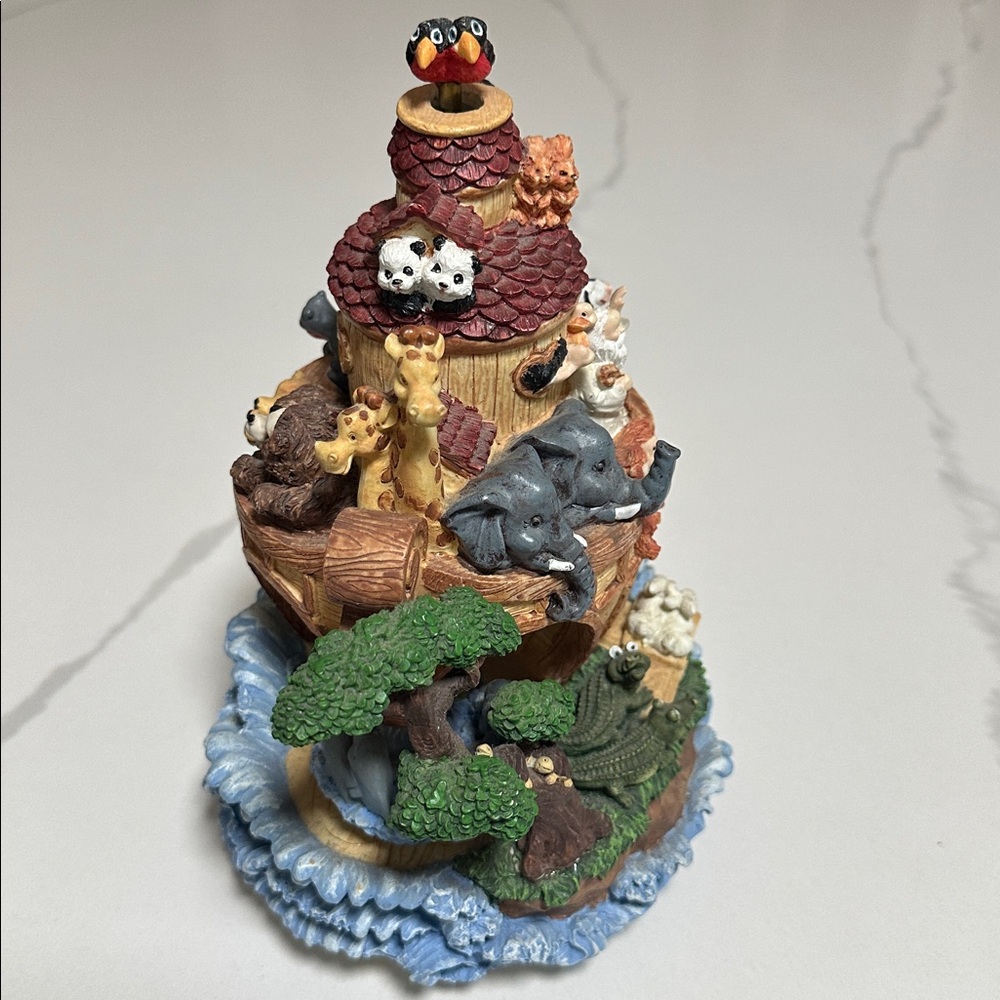 Noah's Ark Animal Figurine - Picture 5 of 11